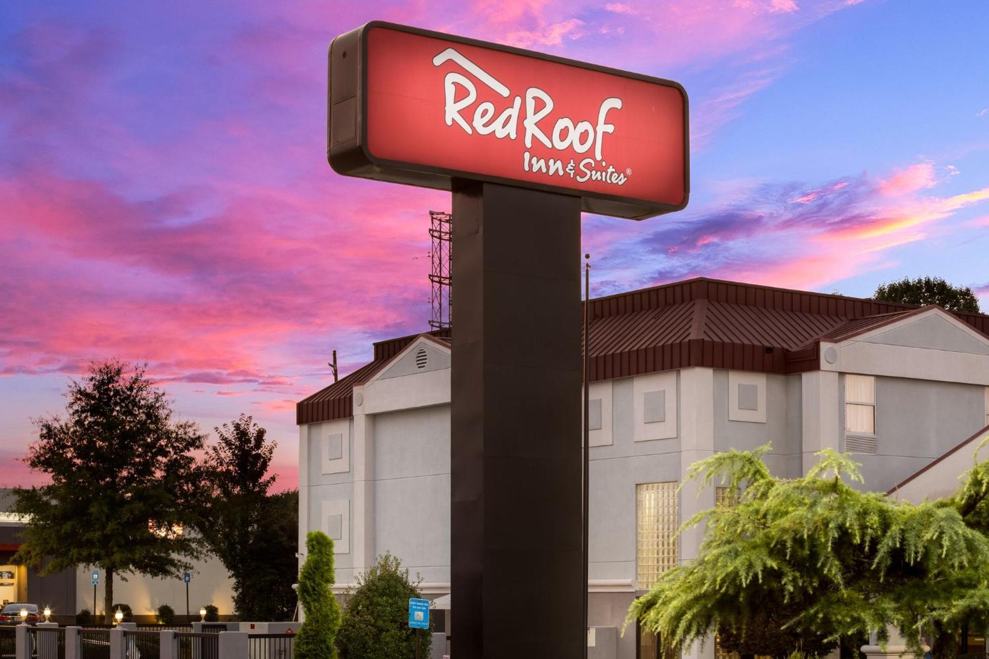 Red Roof Inn & Suites Newnan Exterior foto