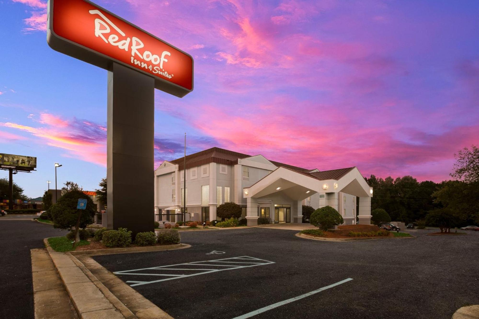 Red Roof Inn & Suites Newnan Exterior foto